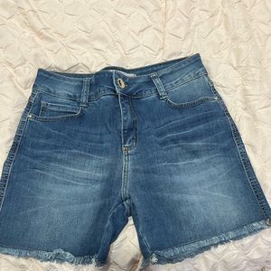 womens jean shorts